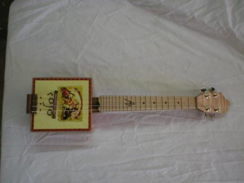 Steve'sCigarBoxUkulele1